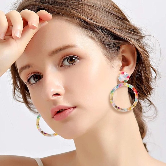 ✨NWT Acrylic Resin Hoop Earrings (Set or Separate) - Picture 5 of 6